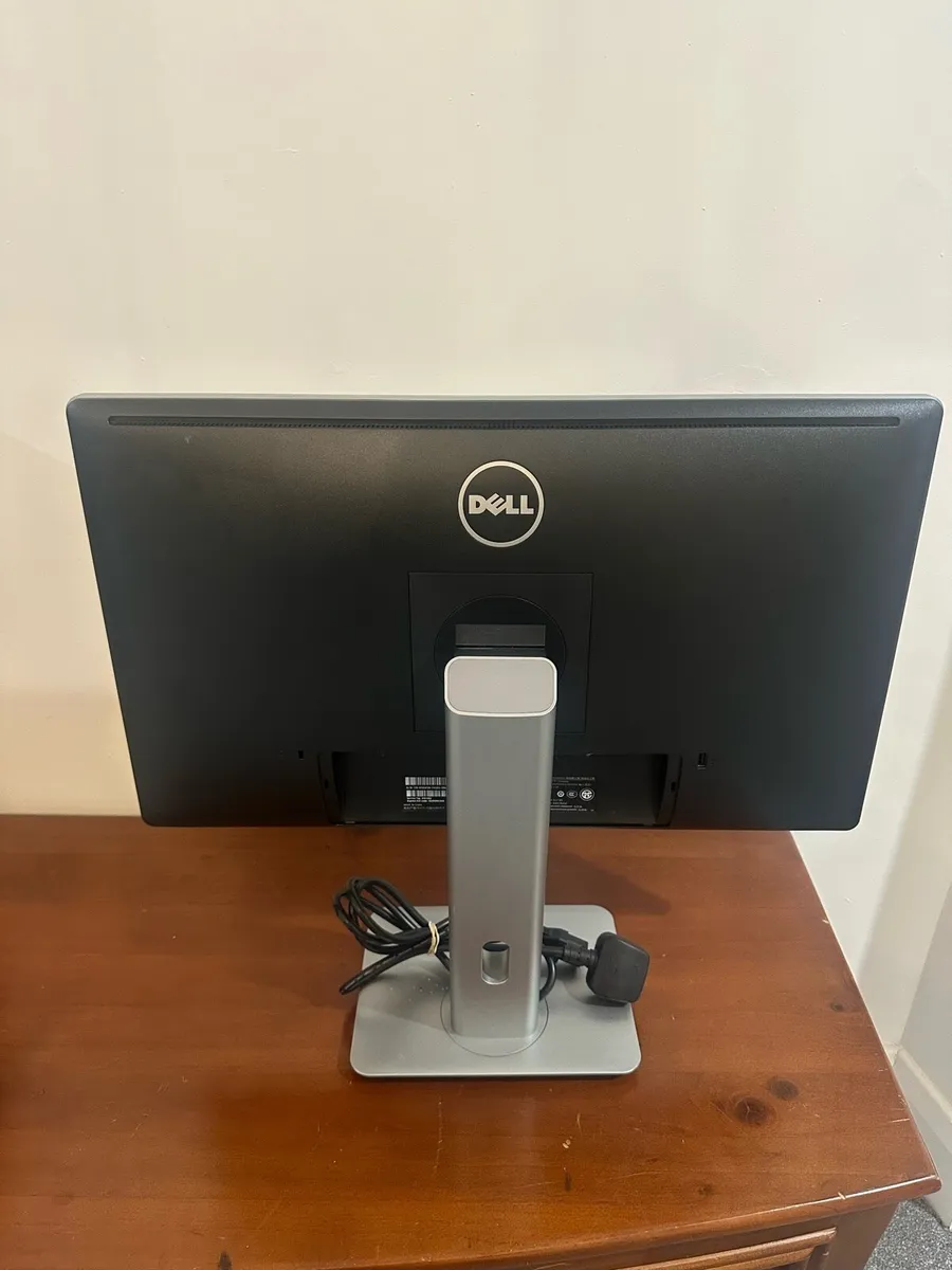 Dell Widescreen Monitor 24” - Image 3