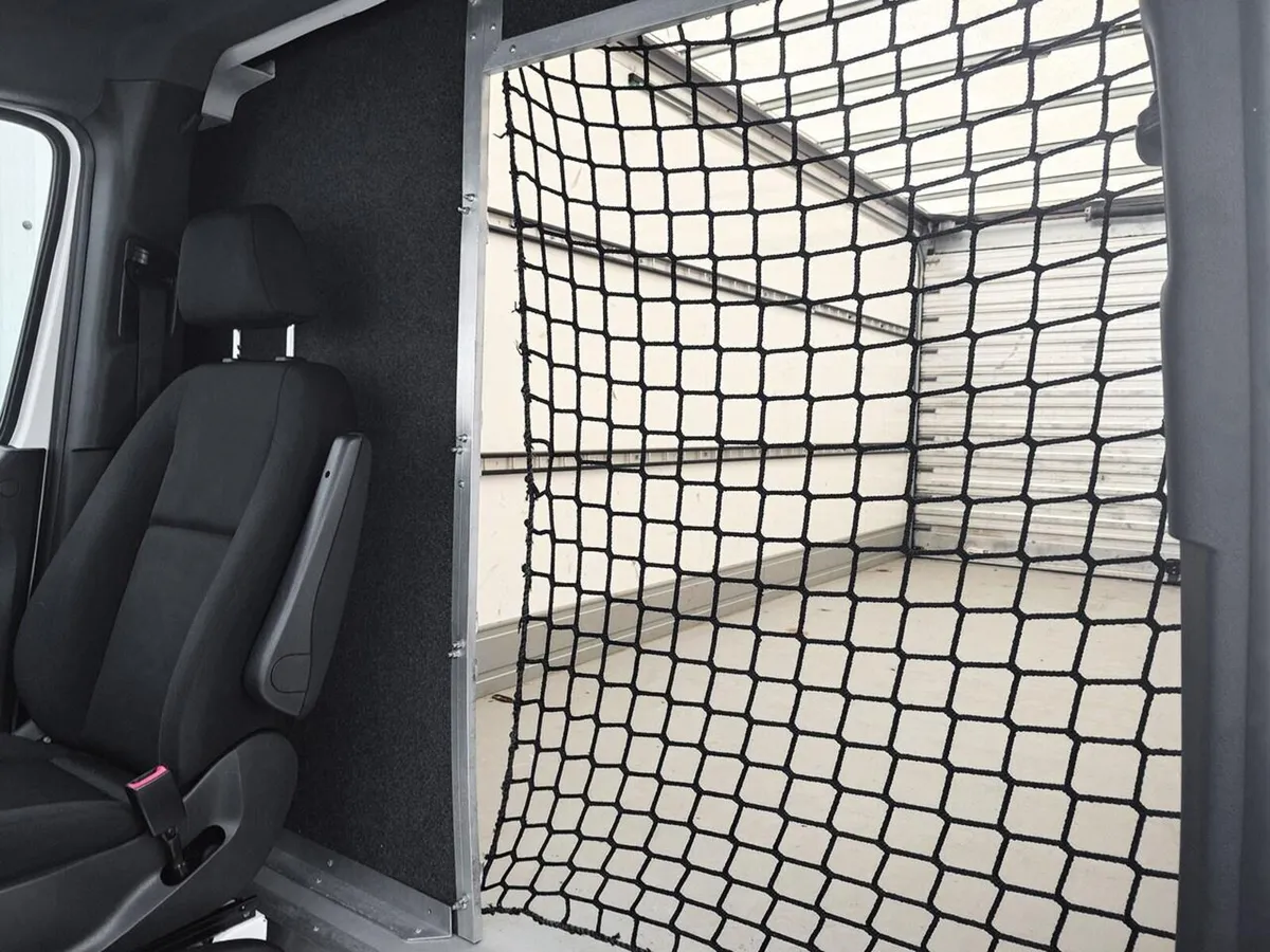 2022 Mercedes-Benz Sprinter Luton Box Van - Image 3