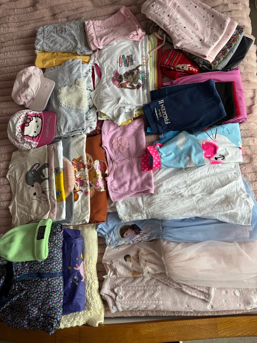 Girls bundle clothes 4-6 yrs - Image 1
