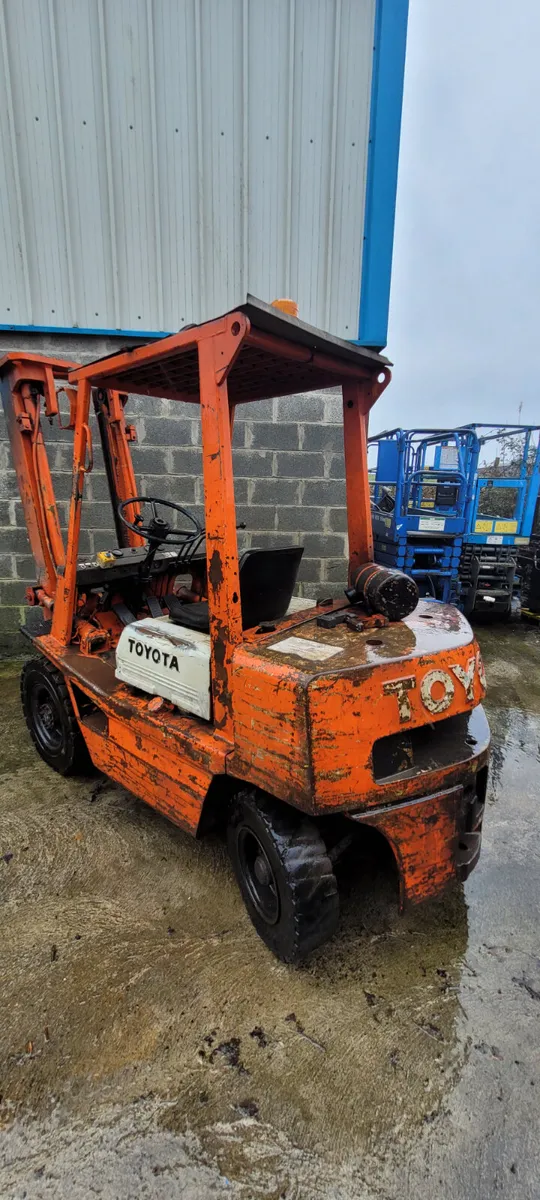Toyota forklift - Image 3