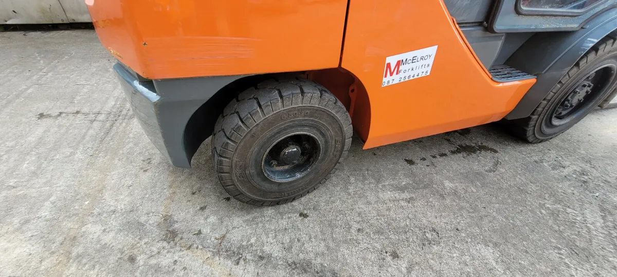 Toyota 3 ton forklift - Image 4