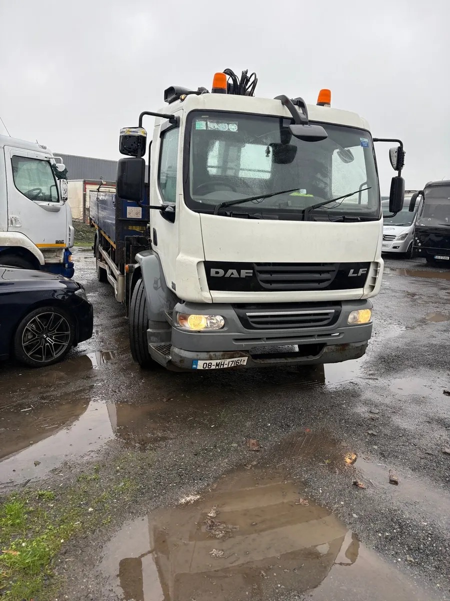 Daf 55 crane truck - Image 2