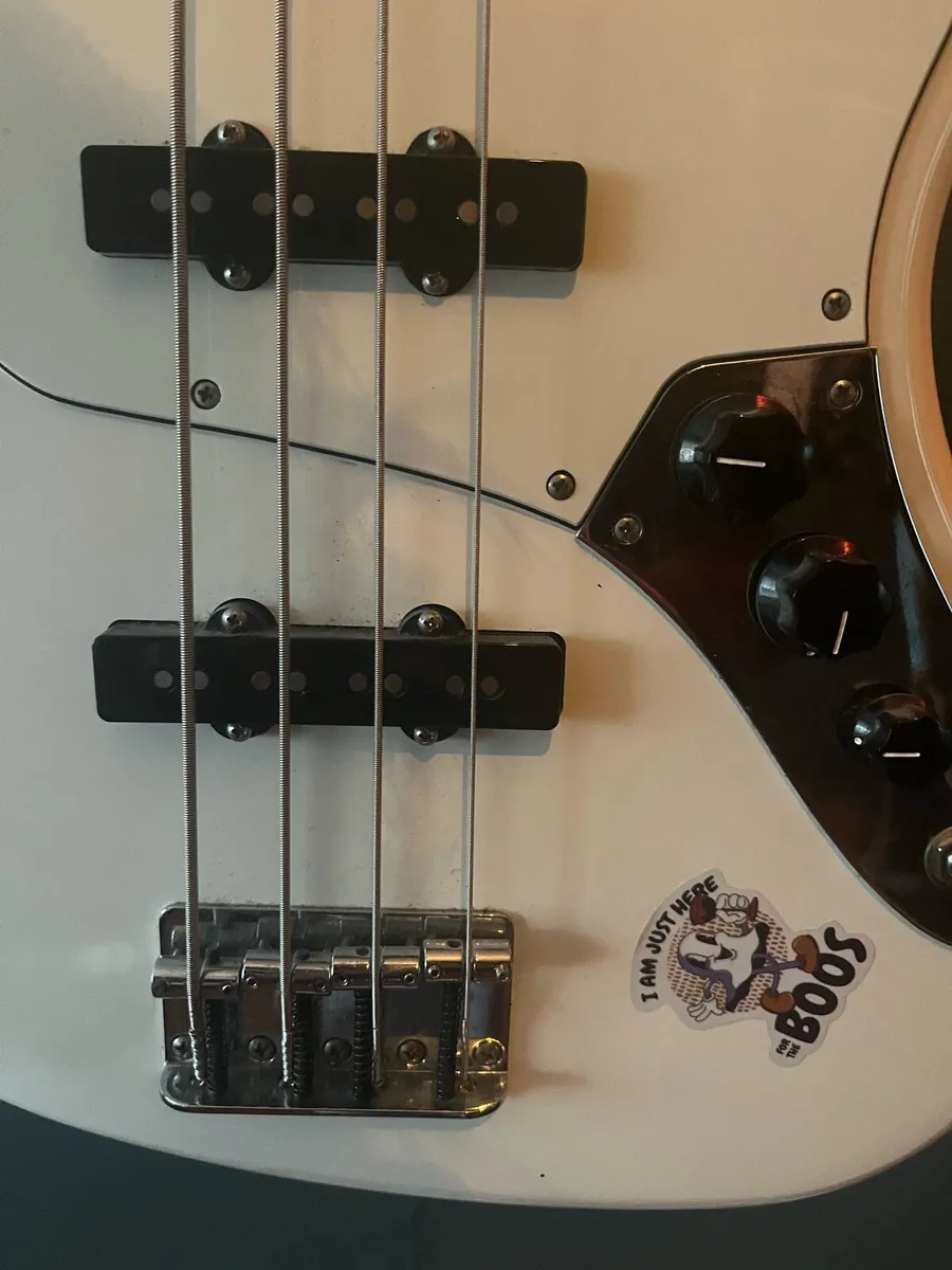 Fender Jazz Bass (Olympic White) - Image 4