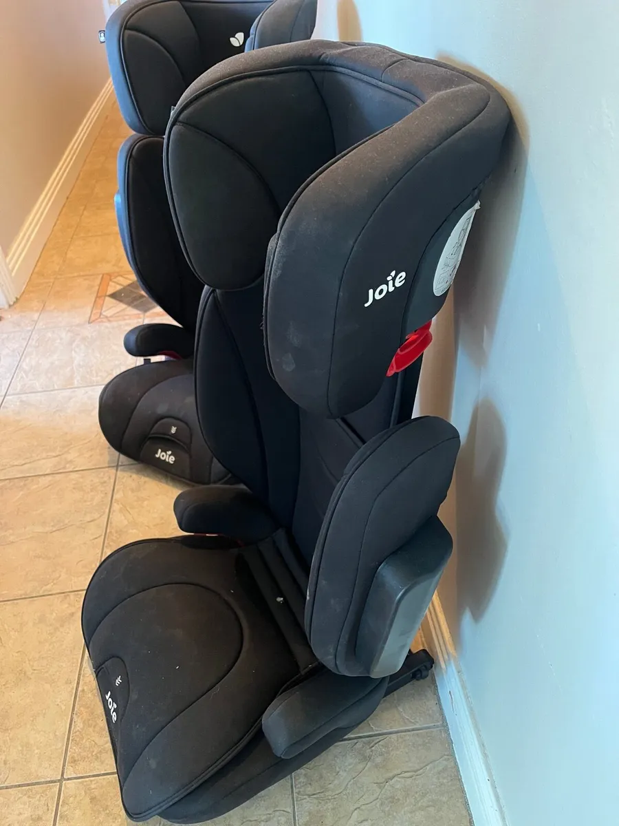 2 jolie car seats - Image 2