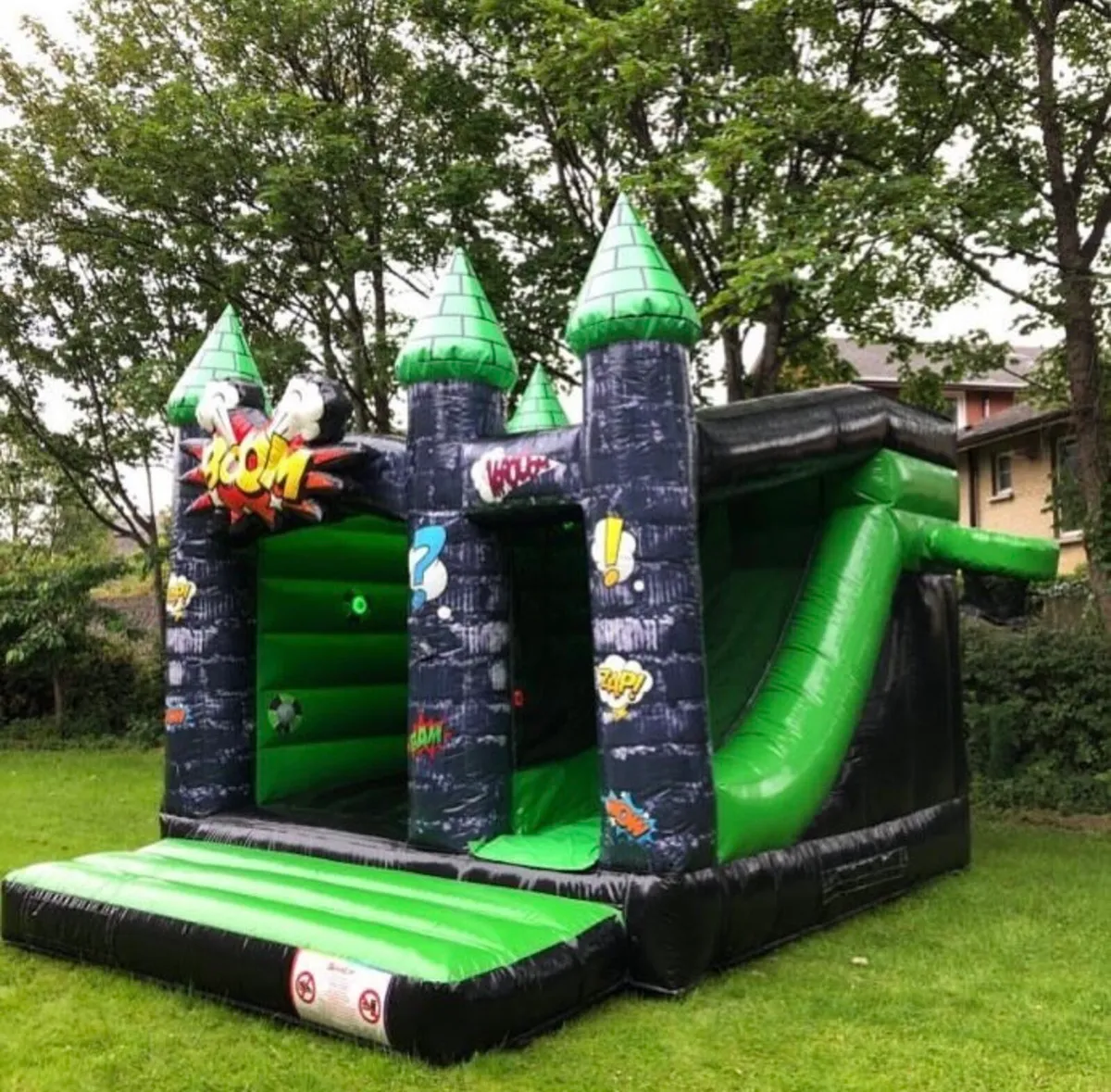 Bouncy castles - Image 3