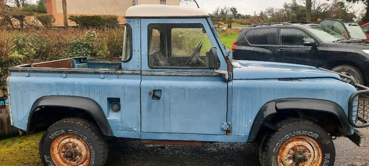 Land-rover 90 - Image 2