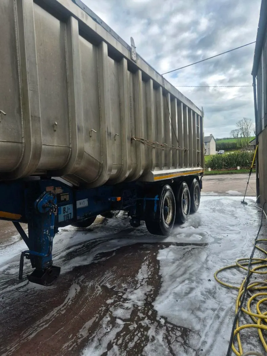 Bulk tipper - Image 3