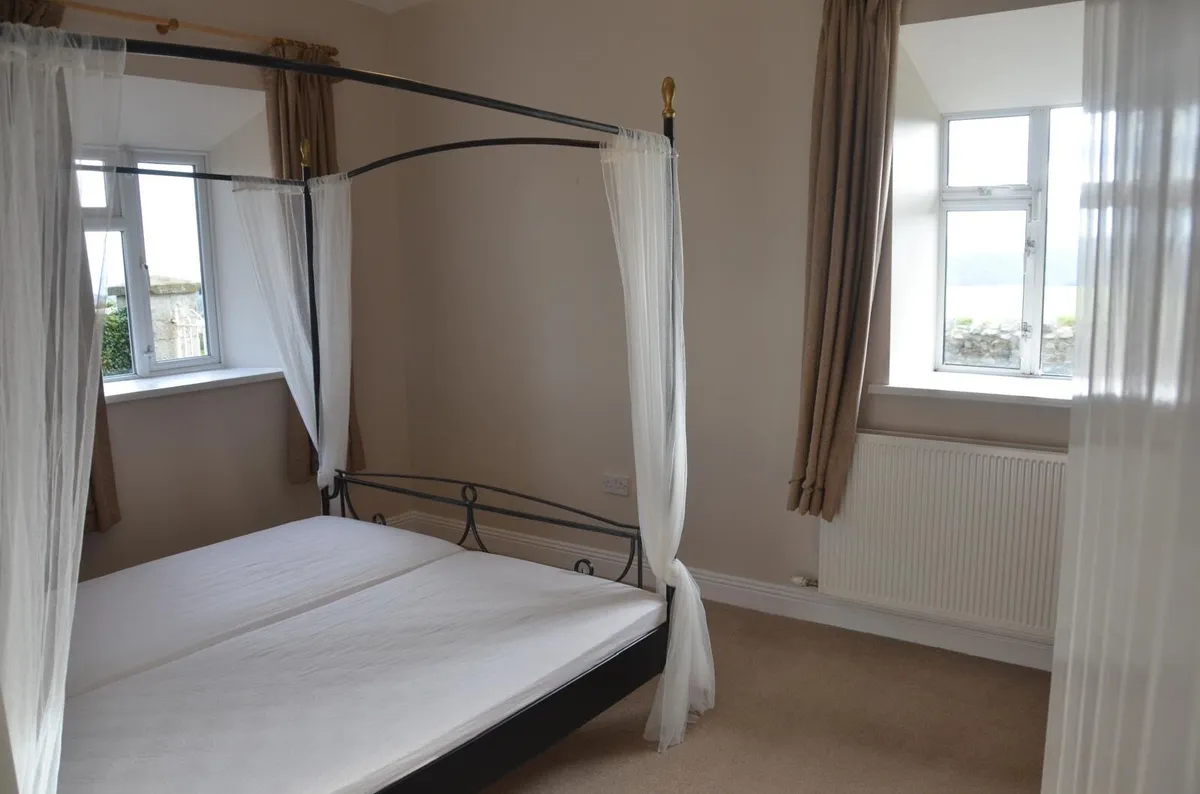 6ft Wrought Iron, 4 Poster Bed - Image 2