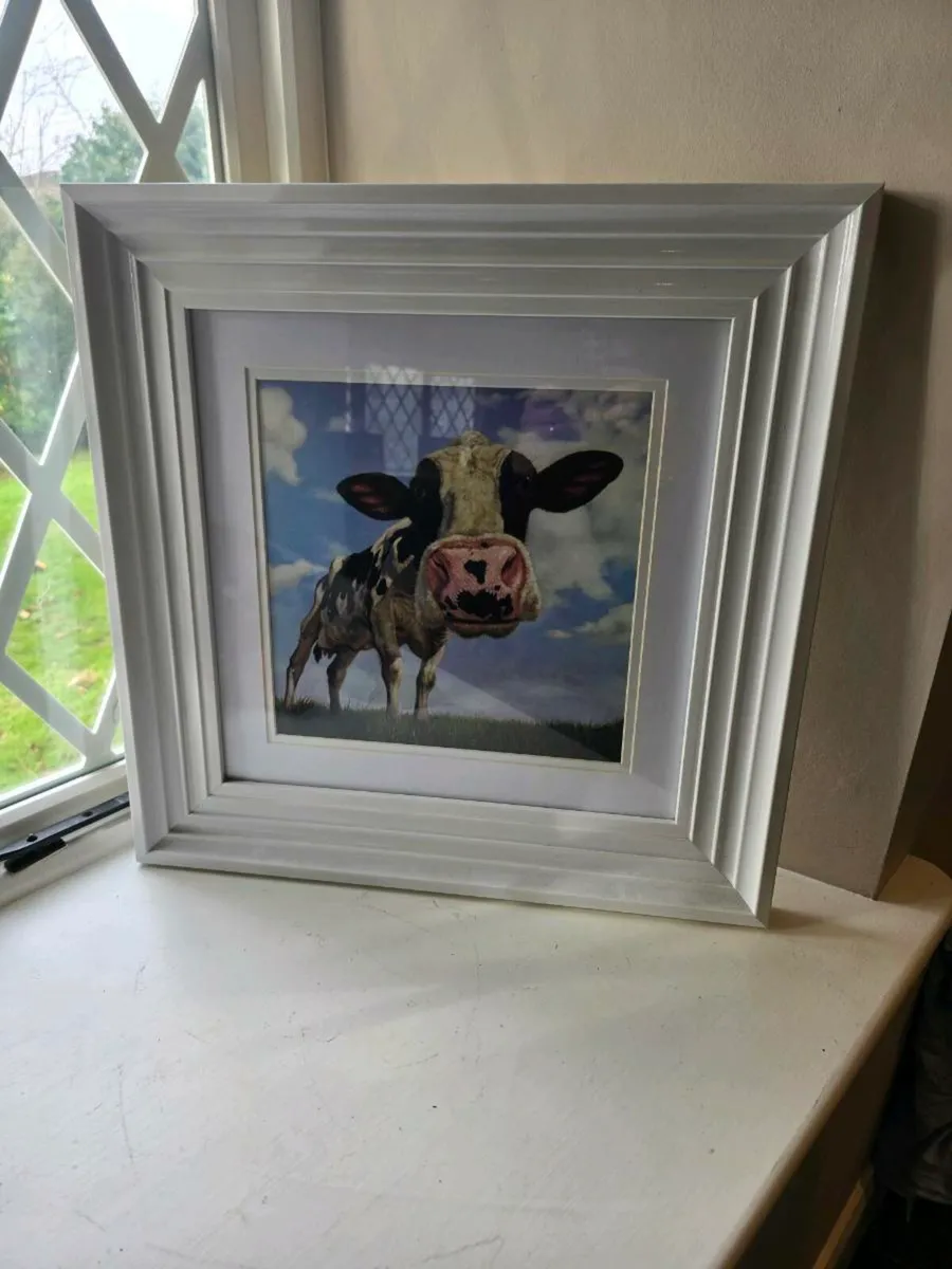 Pub memorabilia part 2 - Image 1