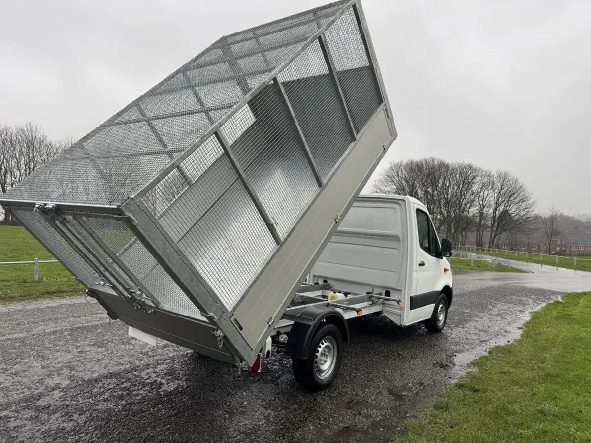 2021 Mercedes-Benz Sprinter Tipper Van - Image 1