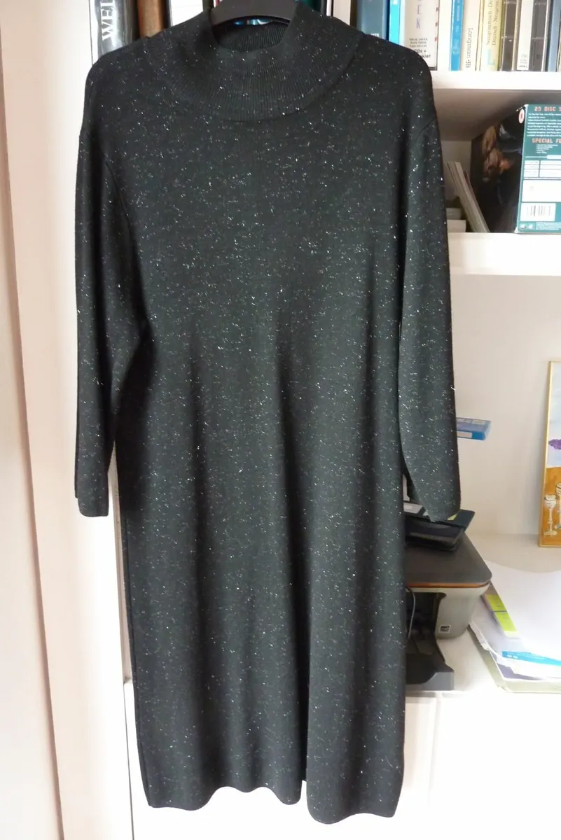 Black dress - Image 4