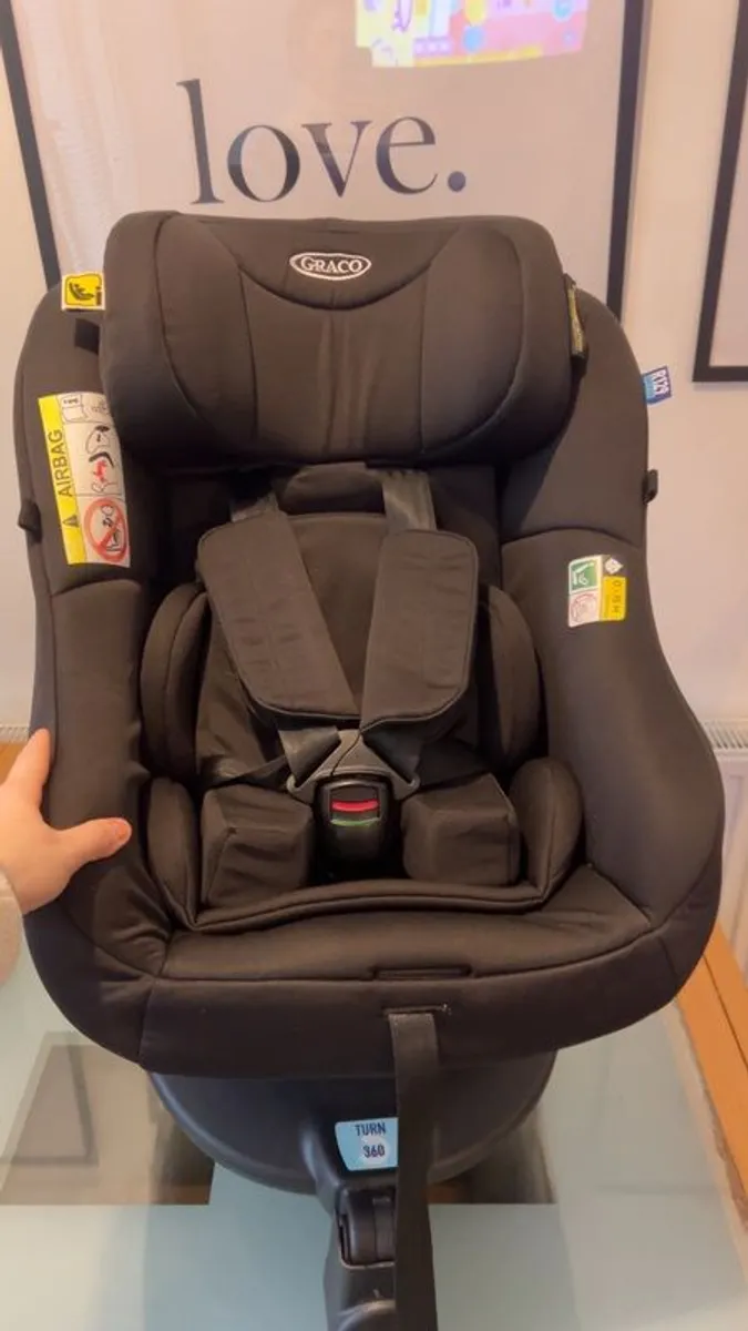 Graco turn2me 360 spin car seat - Image 1