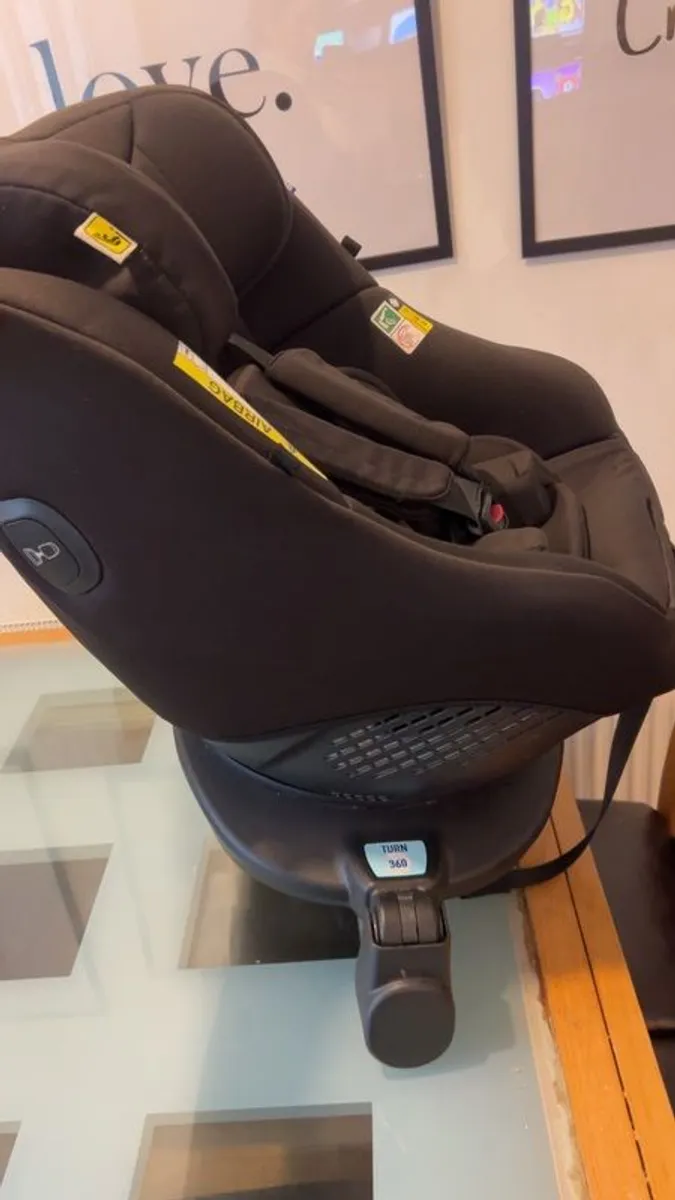 Graco turn2me 360 spin car seat - Image 2