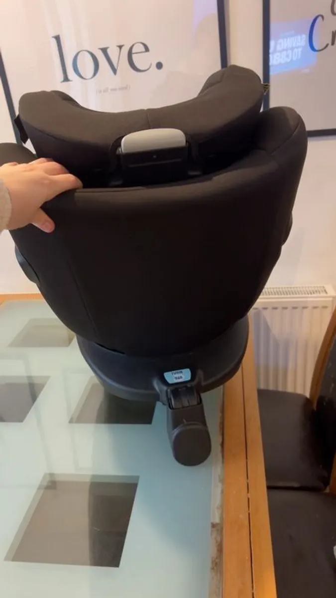 Graco turn2me 360 spin car seat - Image 3