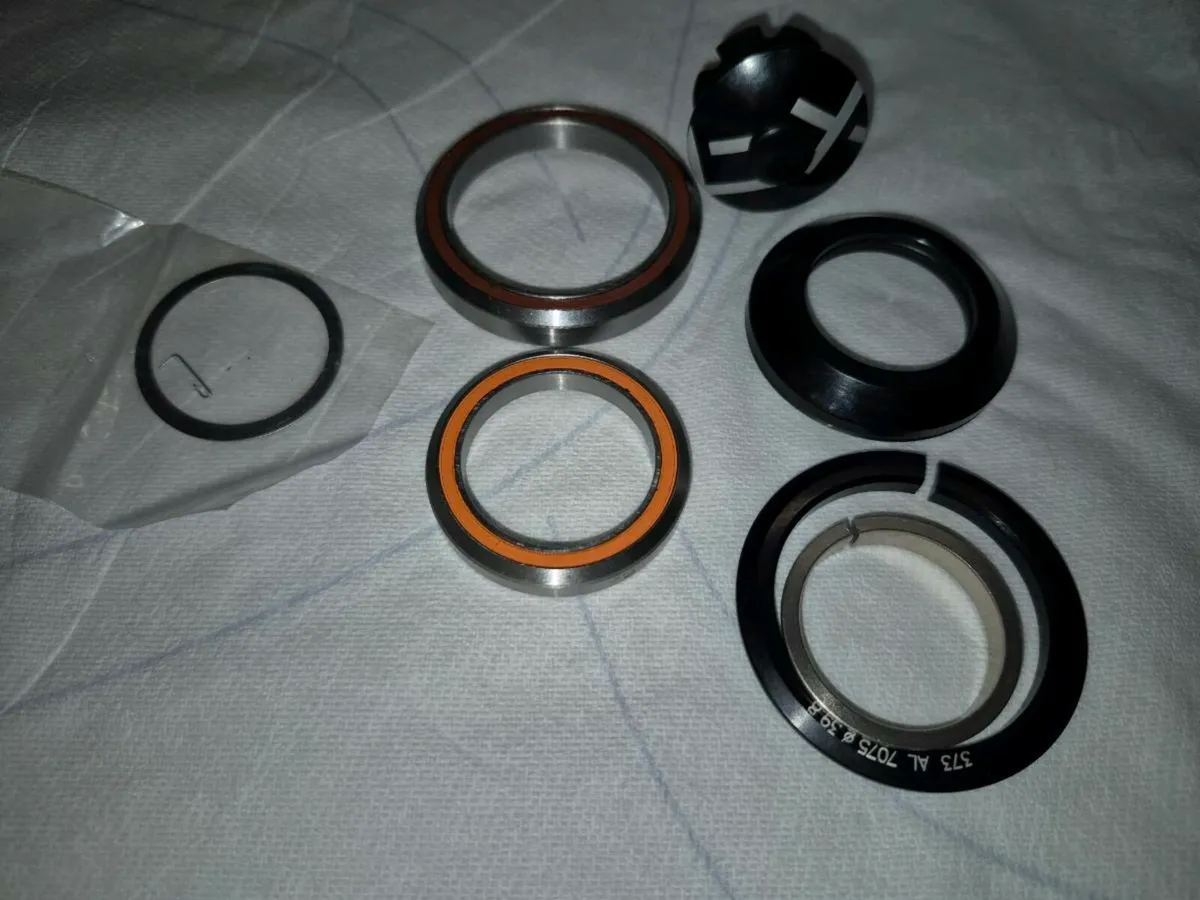 1.1/8" - 1.5" Headset Integrated Tapered Steerer - Image 1