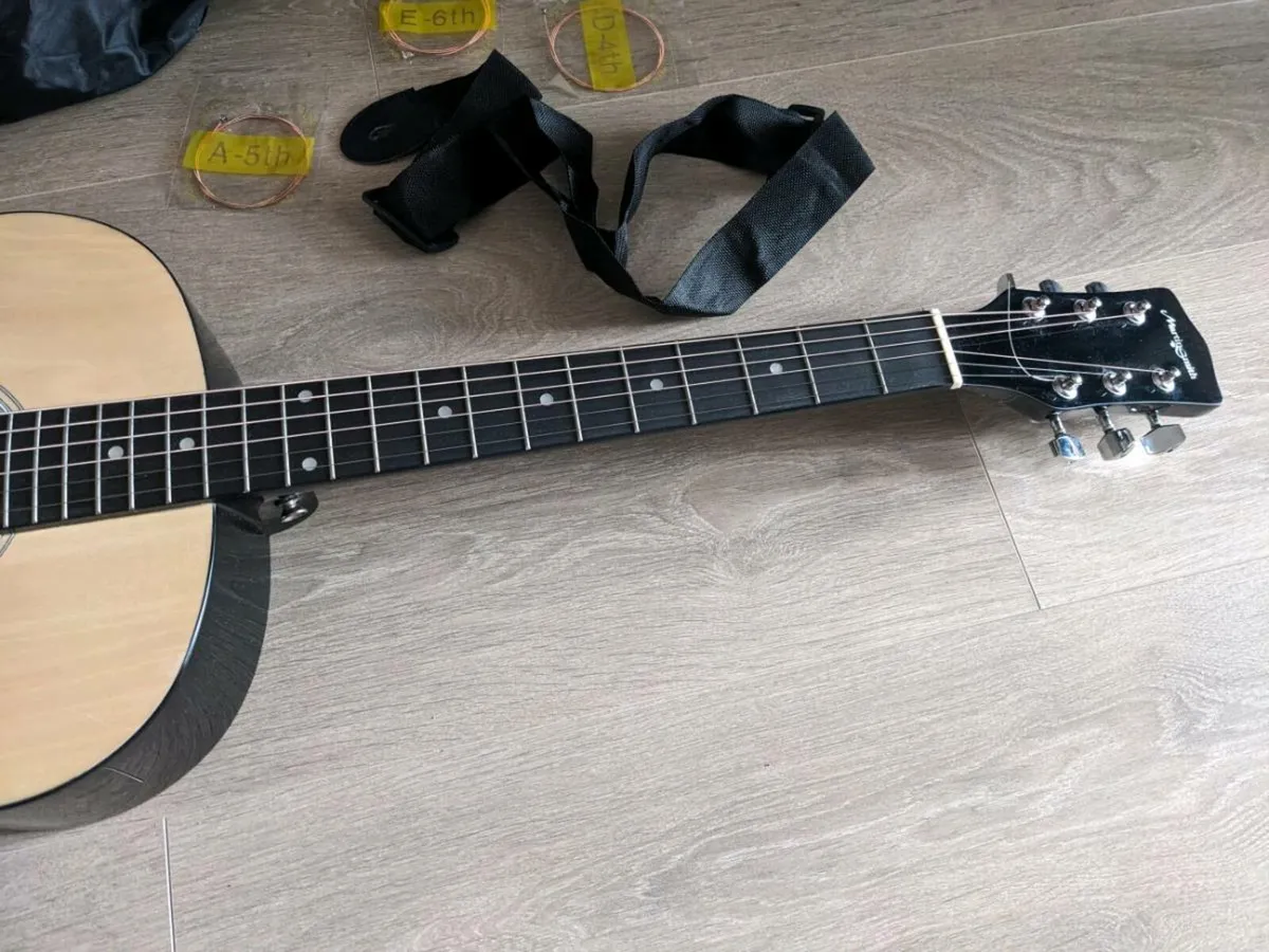 Acoustic Guitar - Image 4