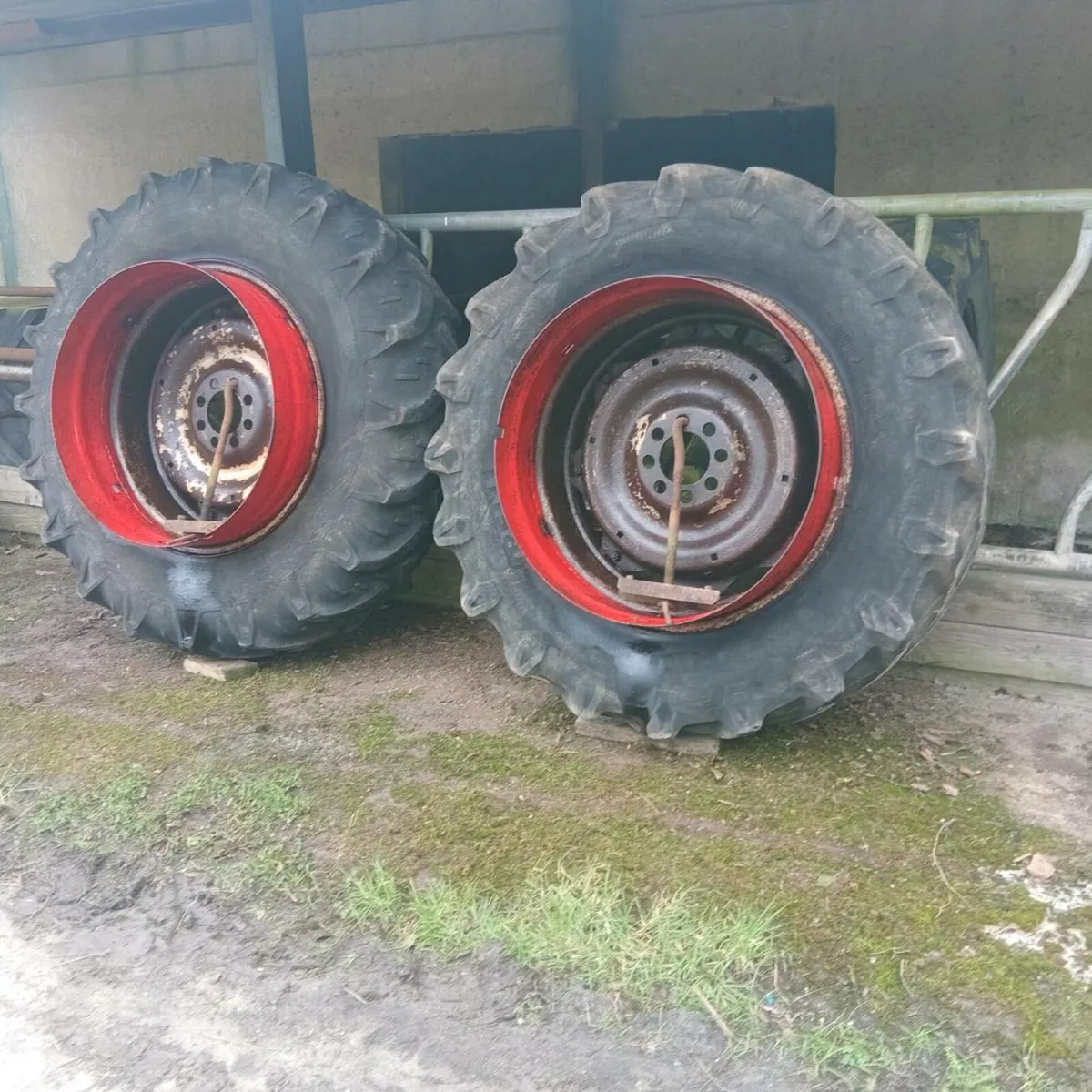 Wheels and tyres. - Image 1