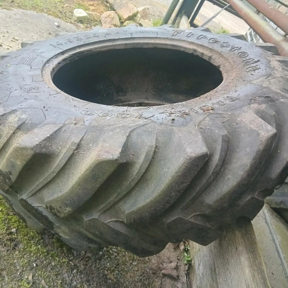 Wheels and tyres. - Image 3