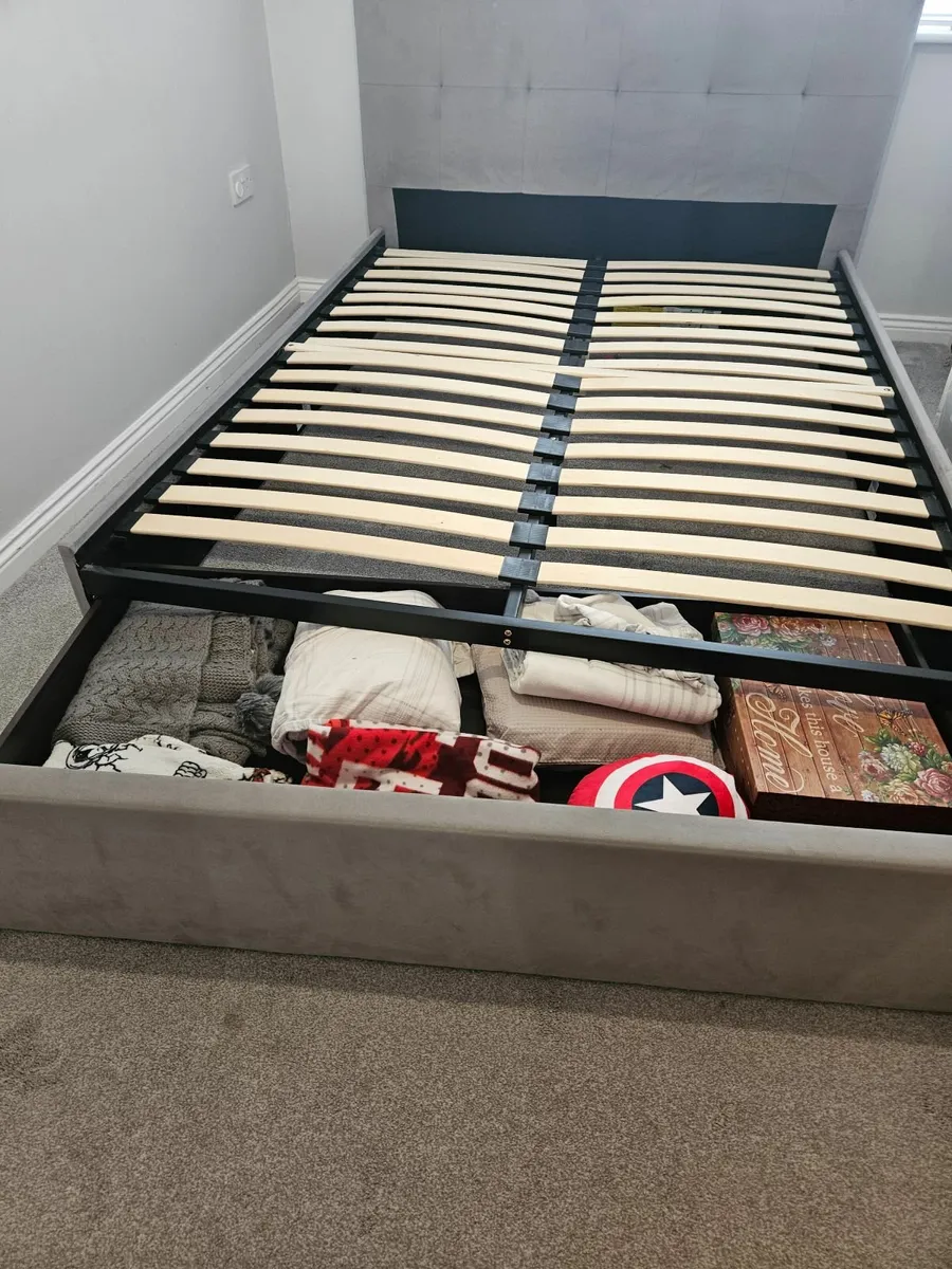 Kingsize bedframe grey - Image 2