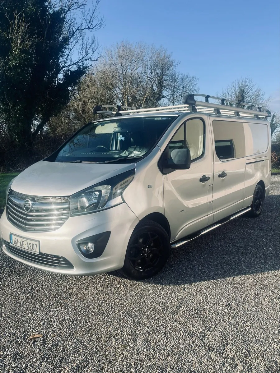 Crew cab vivaro - Image 1