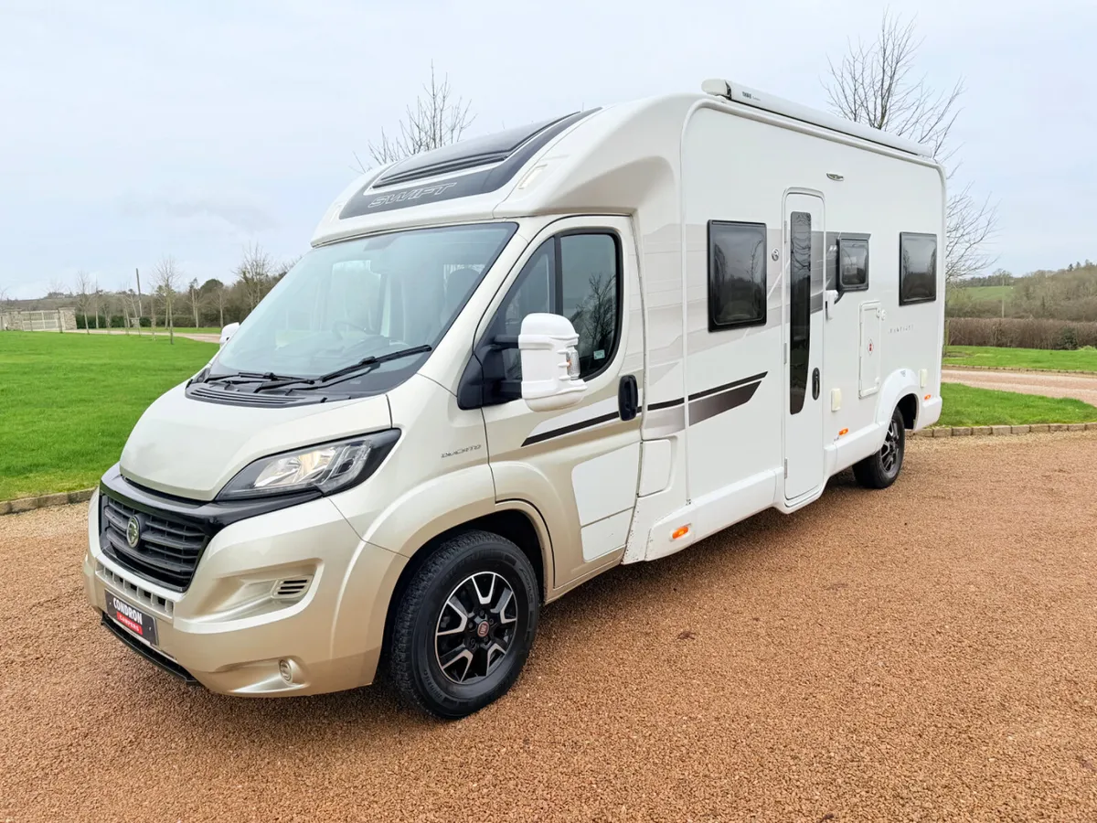 2017 SWIFT ESCAPE CHAMPAGNE 685 R.H.D LOW PROFILE - Image 1