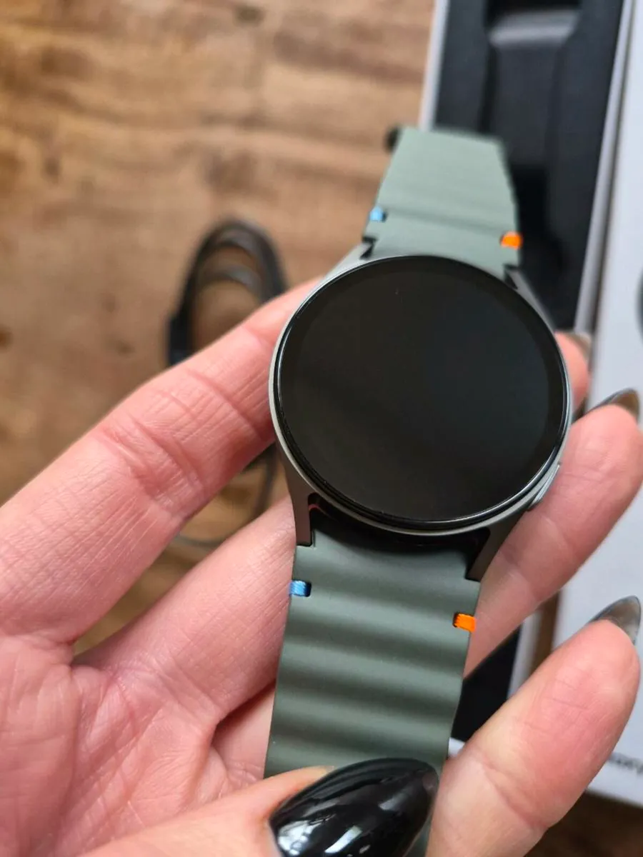 Samsung Galaxy Watch 7 - Image 2