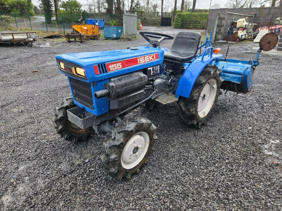 Compact tractor. - Image 1