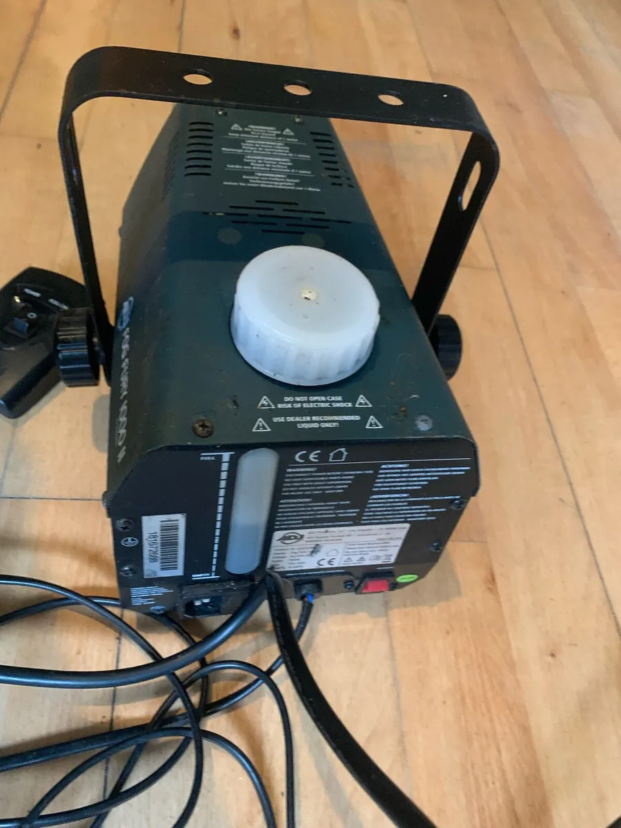 Smoke machine - Image 1