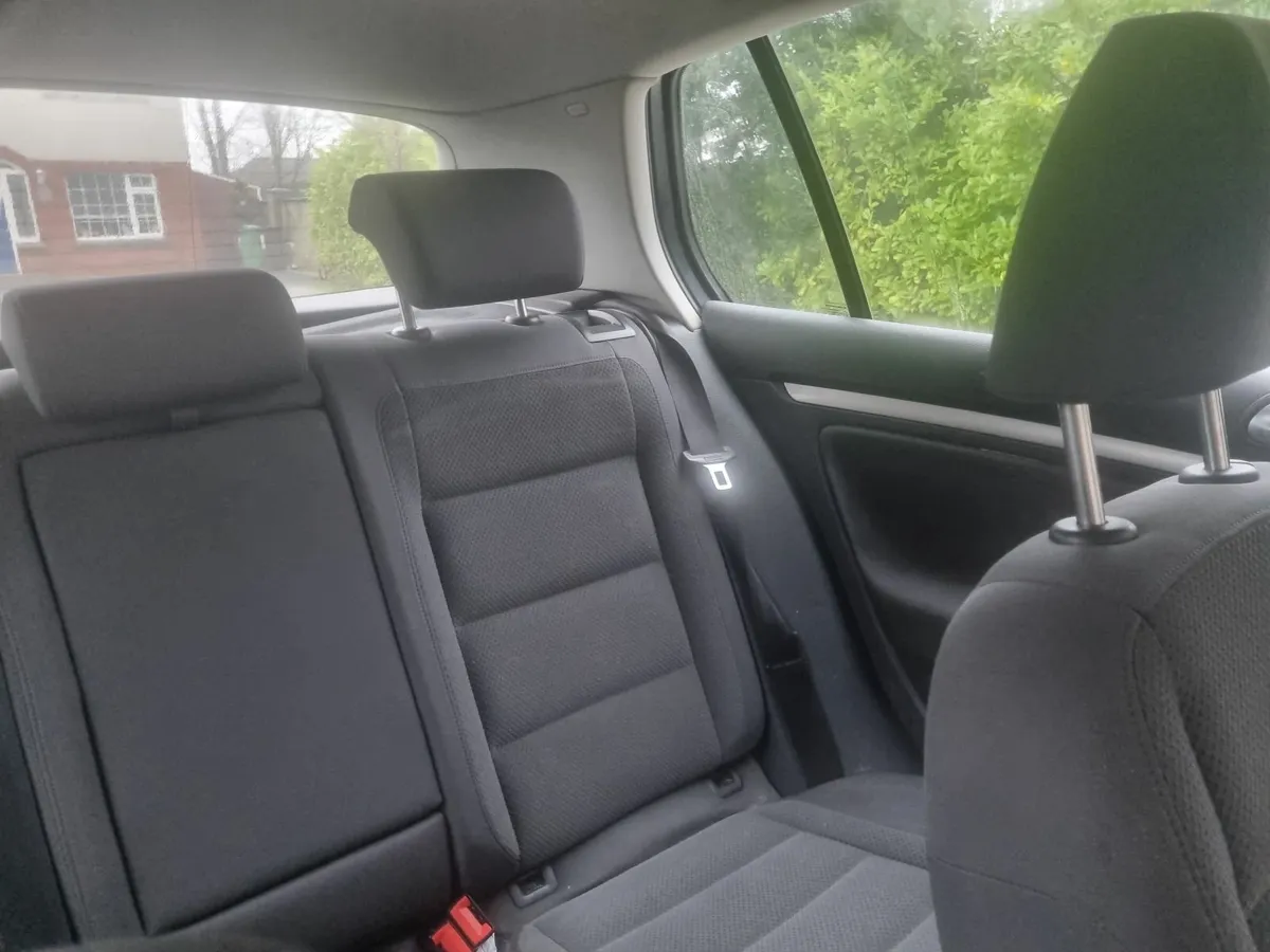 Volkswagen Golf 2008 Diesel - Image 2