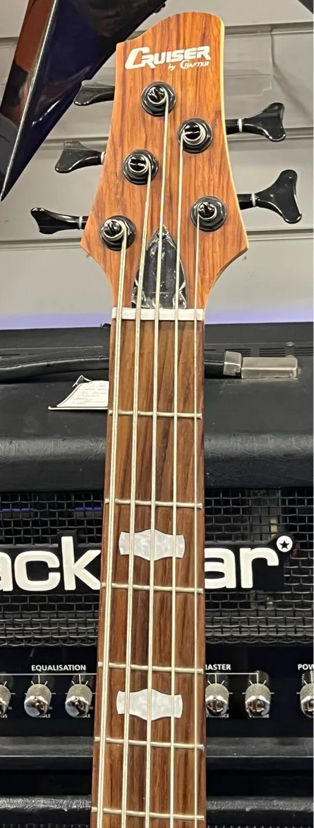Cruiser 5 string active bass - Image 3