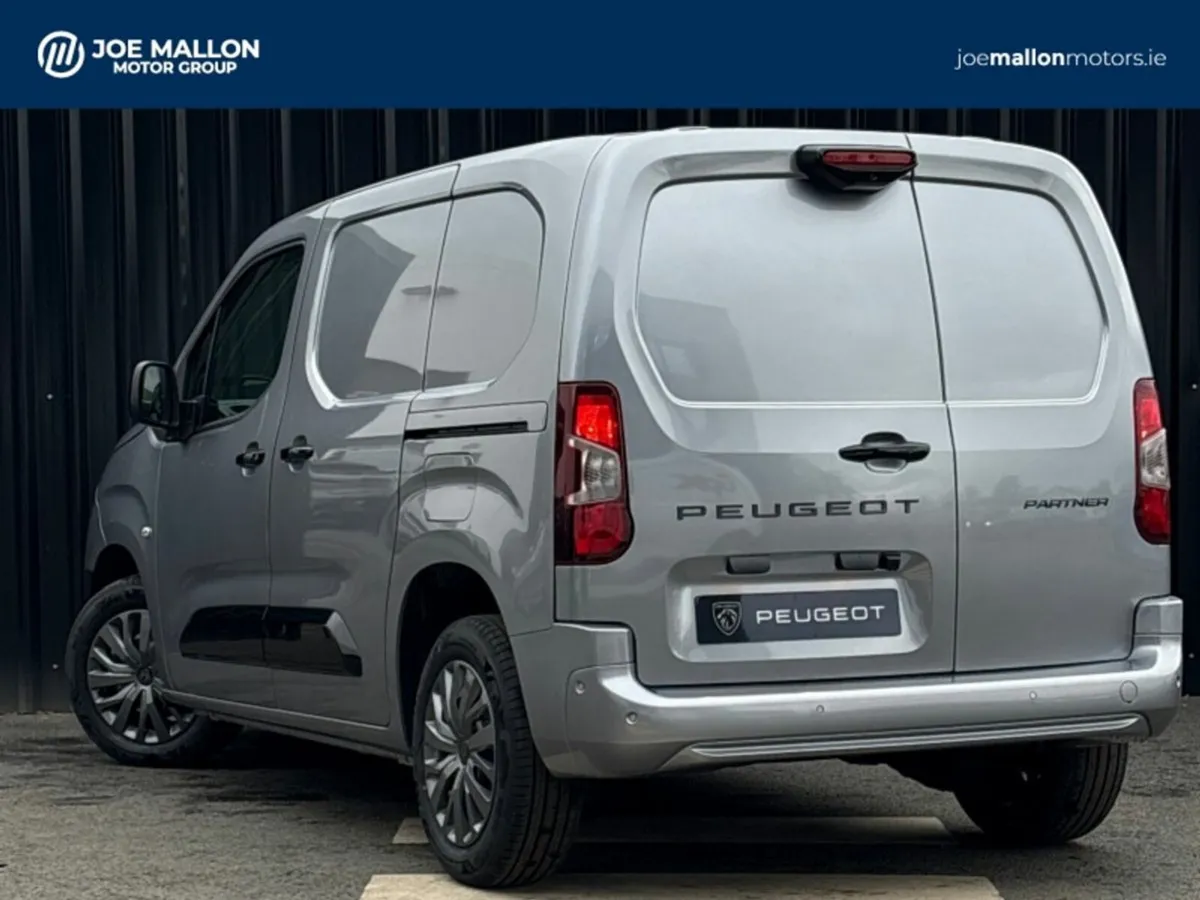 Peugeot Partner Professional Premium NEW HIGH SPEC - Image 2