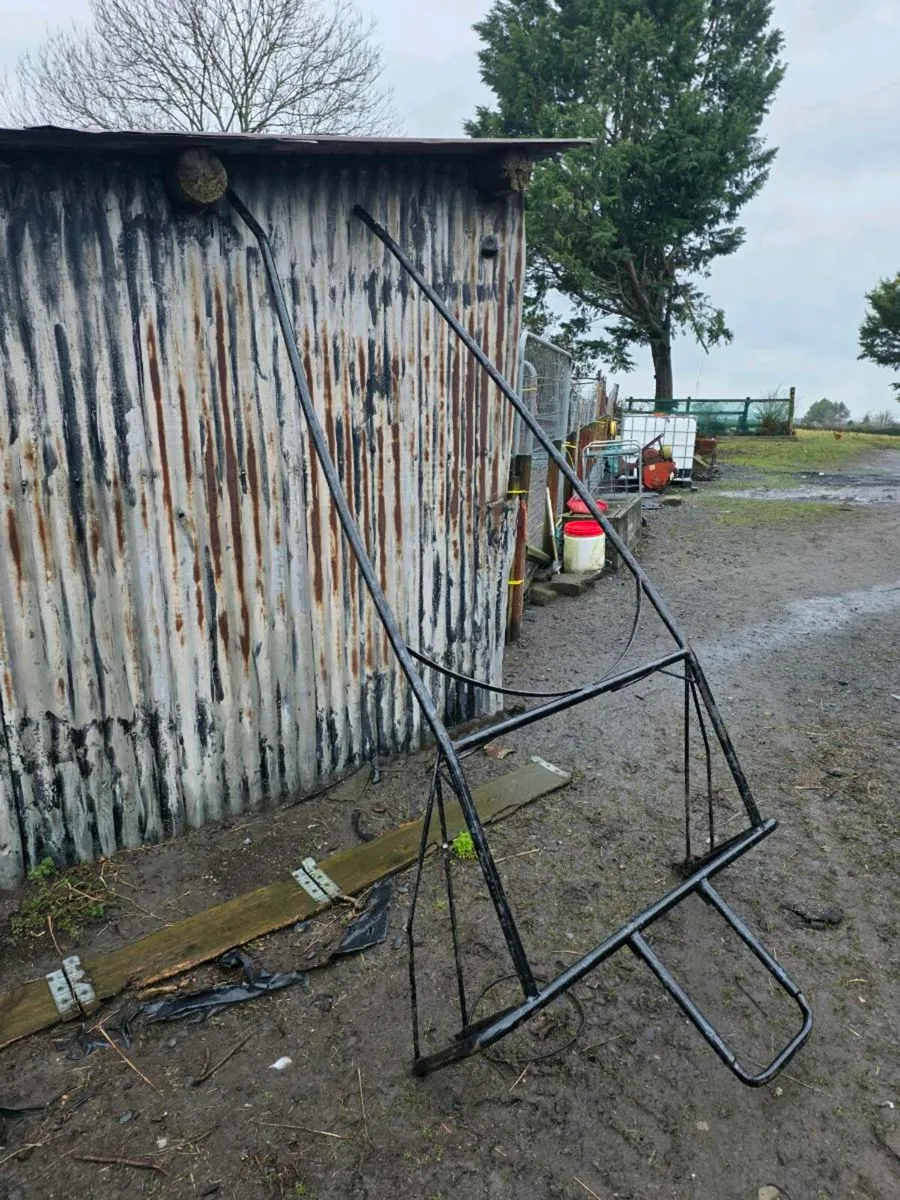 Sulky frame - Image 1