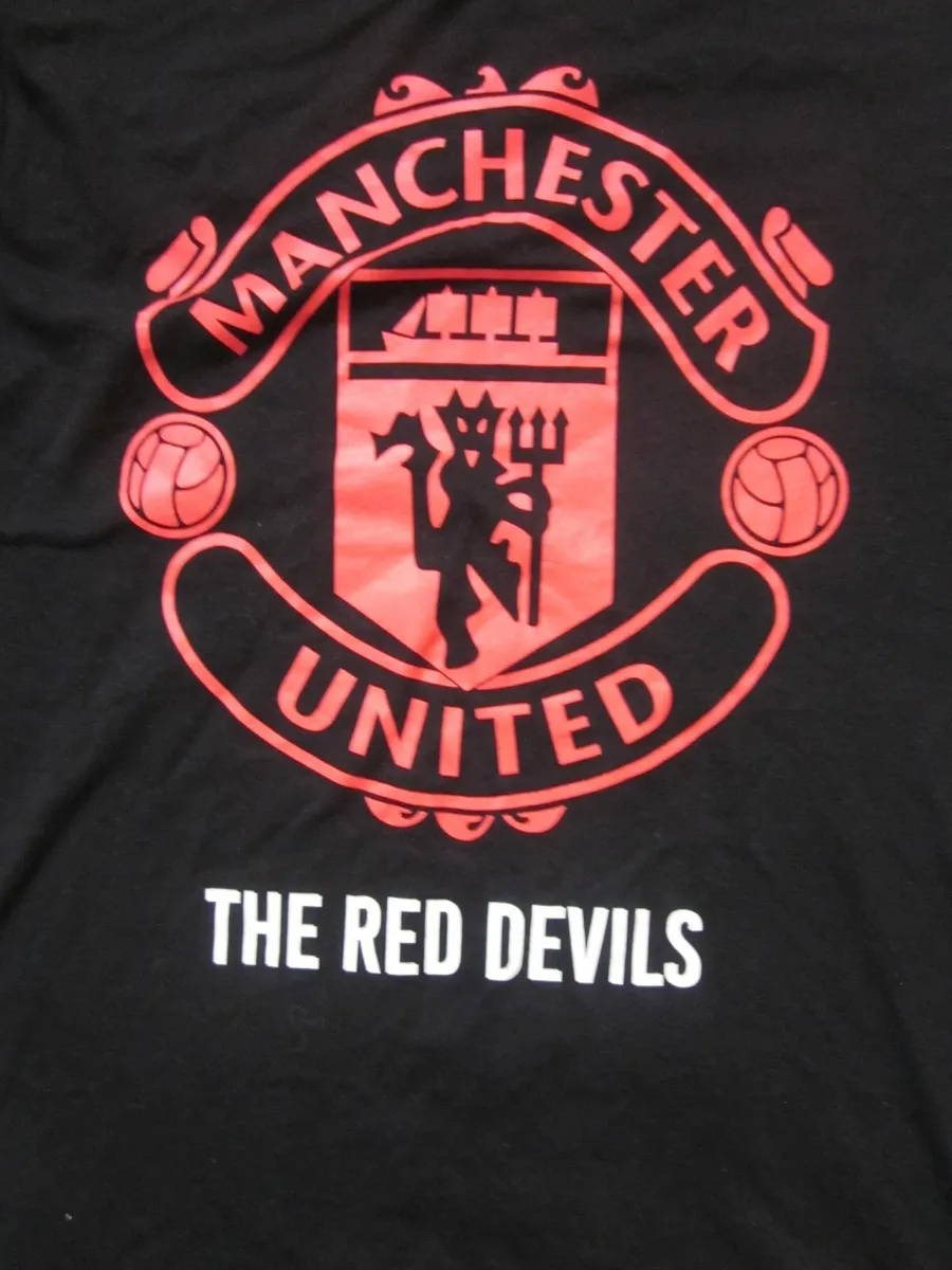 1997 Manchester United Tee Shirt "The Red Devils" - Image 4