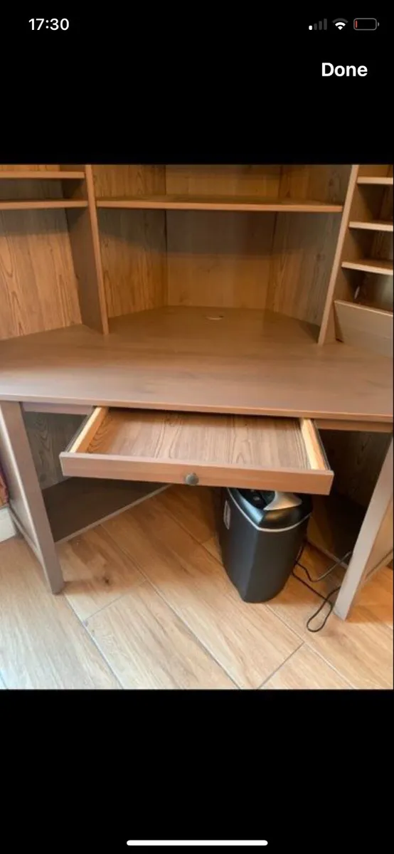 Desk/workstation - Image 2