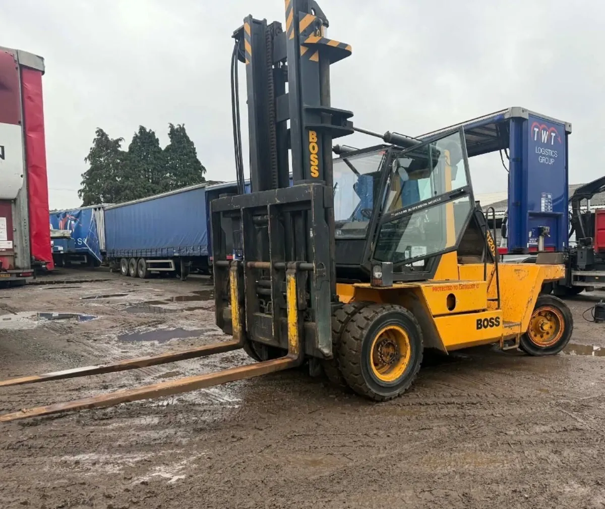 Boss 12 ton diesel forklift - Image 2