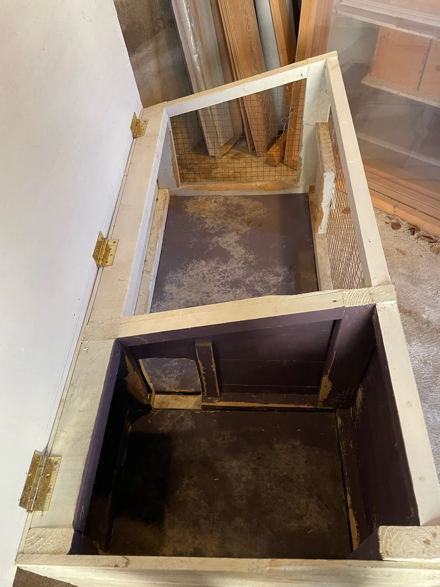 Rabbit hutch - Image 2