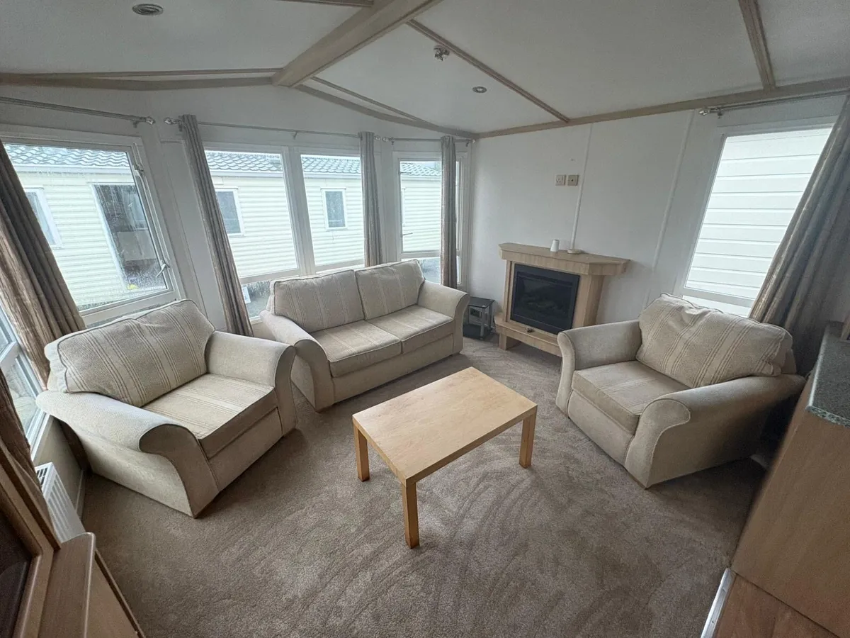 Carnaby 37-12.6 2 bed Full winter spec TPS caravan - Image 3