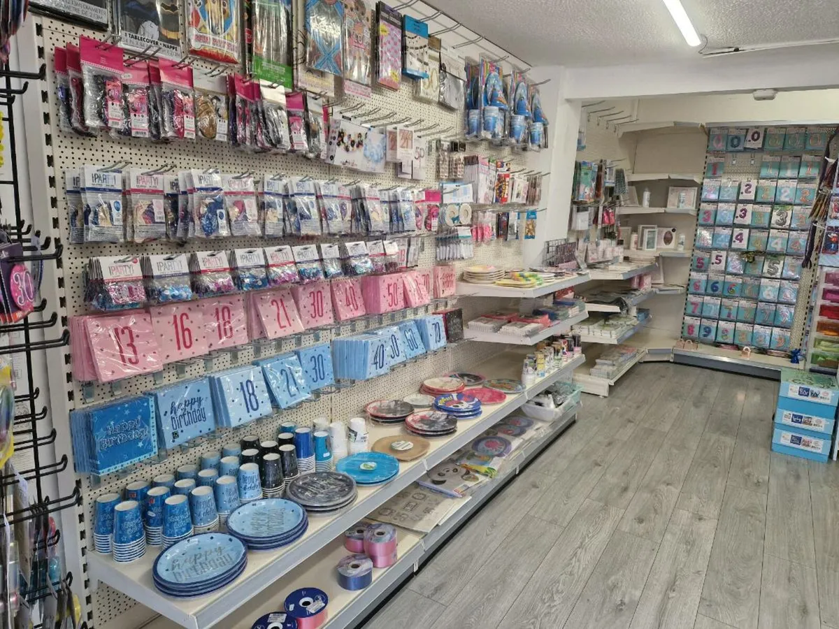 Party stock - Image 1