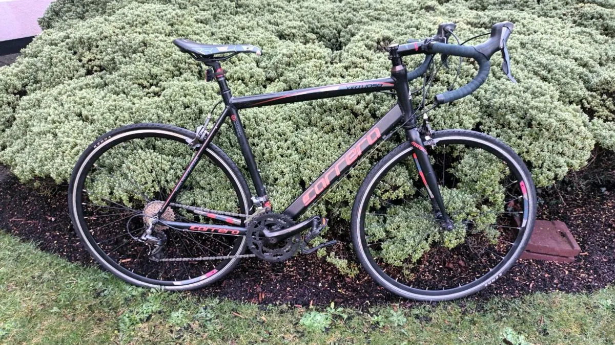 Road Bike. Carrera - Image 1