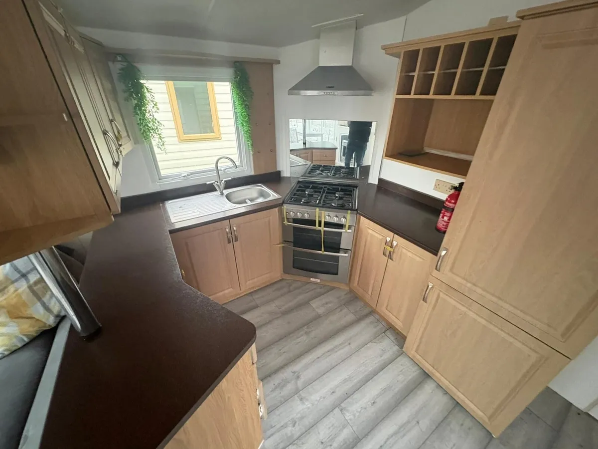 Bk Grosvenor 38-12.6 Full winter pack TPS caravan - Image 4