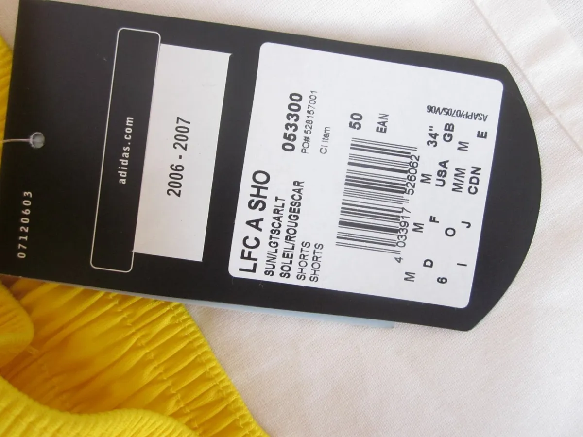 New Liverpool FC Away Shorts 2006/07 - Image 4