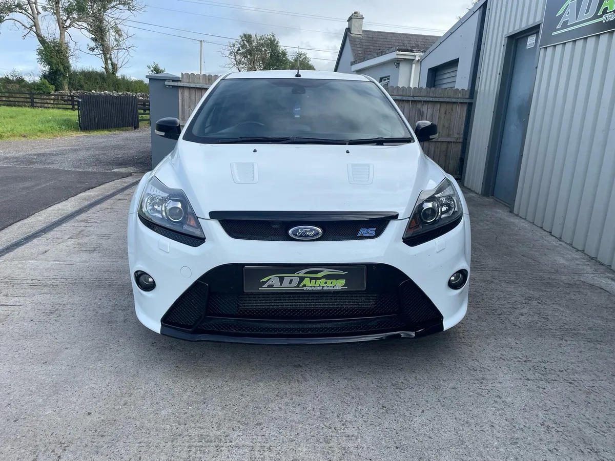 Ford Focus RS LOW MILES - Image 3