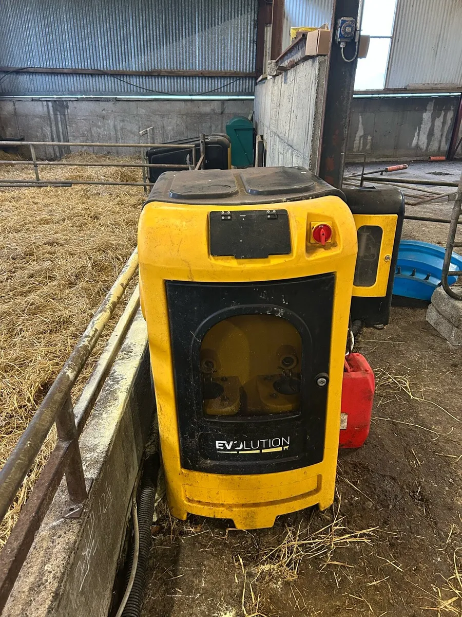Automatic calf feeder - Image 1