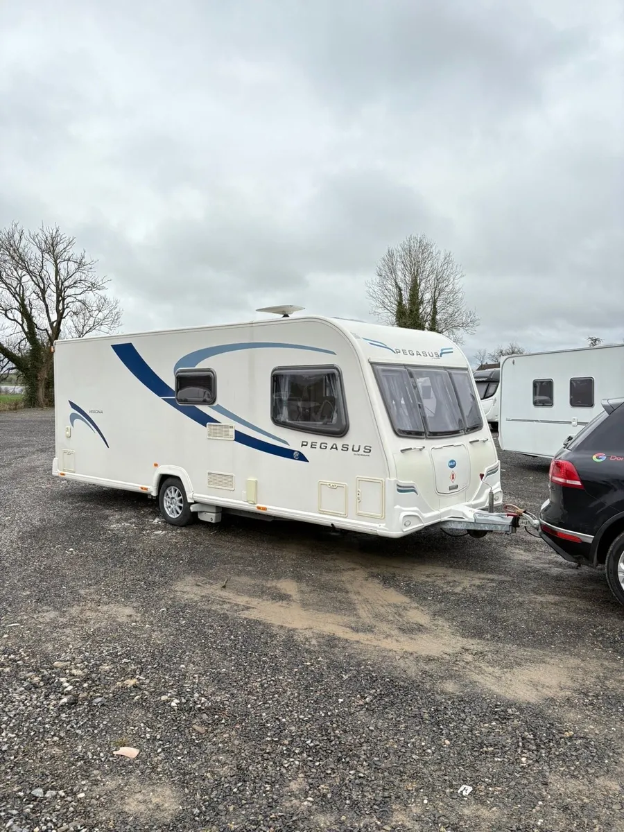 Bailey Pegasus 4 Berth Fixed Bed Caravan - Image 2