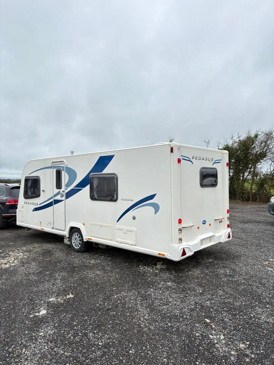 Bailey Pegasus 4 Berth Fixed Bed Caravan - Image 3