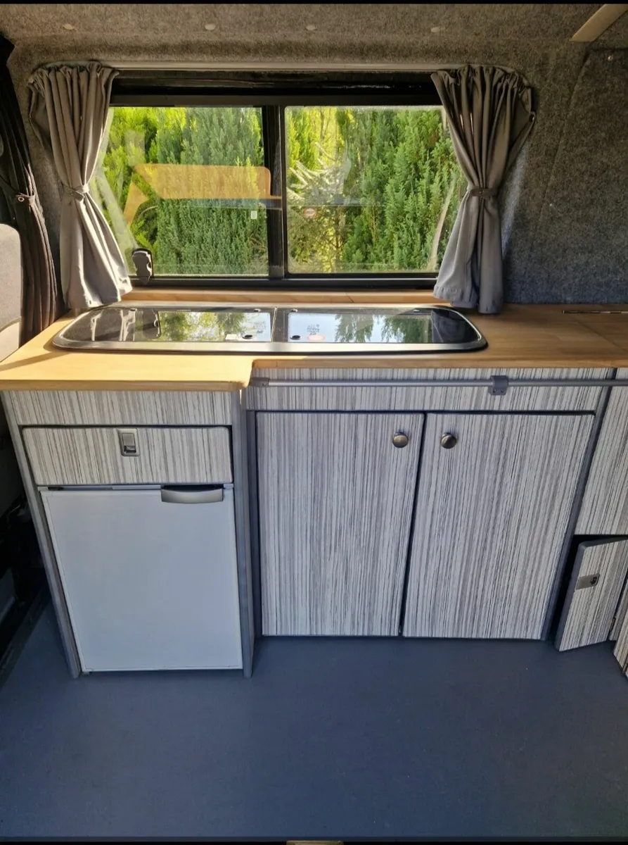 VW T5 2006 2.5ltr - Image 3