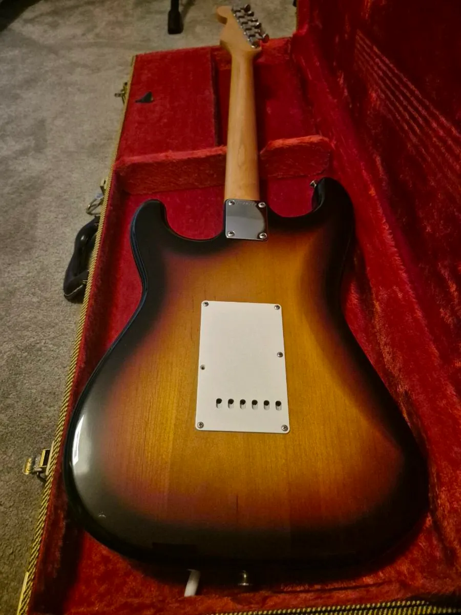 Fender JV Squier Stratocaster, 1962 reissue - Image 3