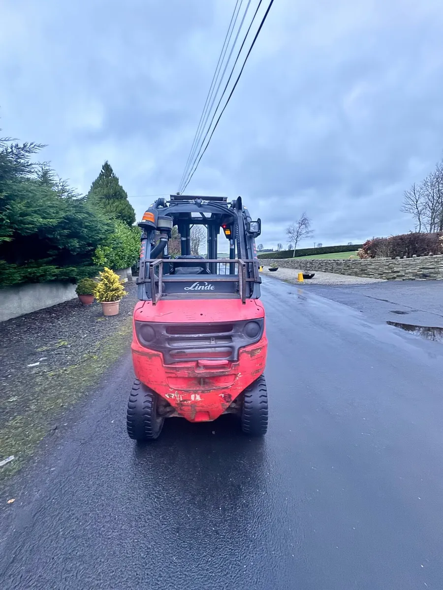2010 3 Ton Linde Forklift - Image 4