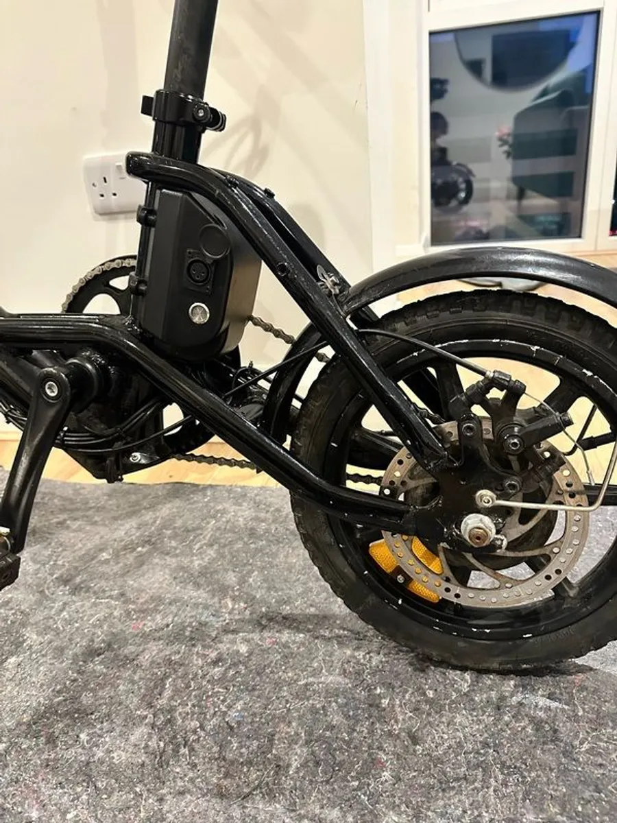 Fiido D3 Pro newest version, perfect condition, low mileage - Image 3