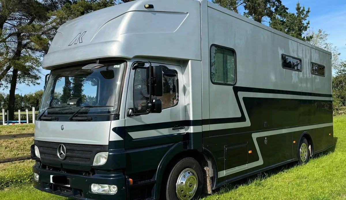 Horse Lorry - Image 3